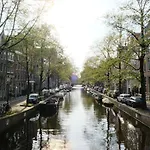 B&B La Vie En Roos Amsterdam