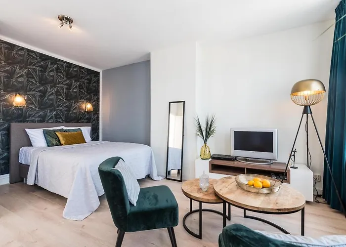 Heritage Canal House Suites
