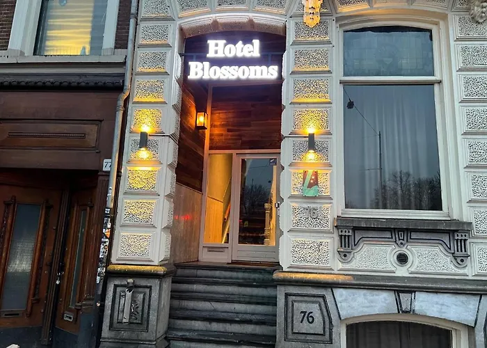 Blossoms City Hotel