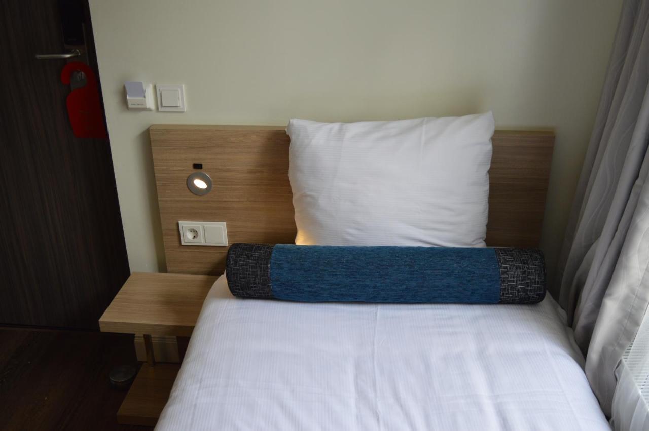 Hotel Library