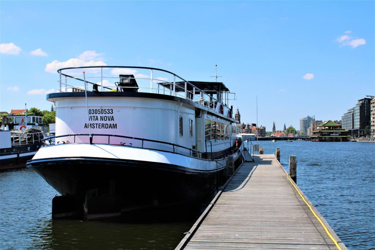 Nova Botel 2*