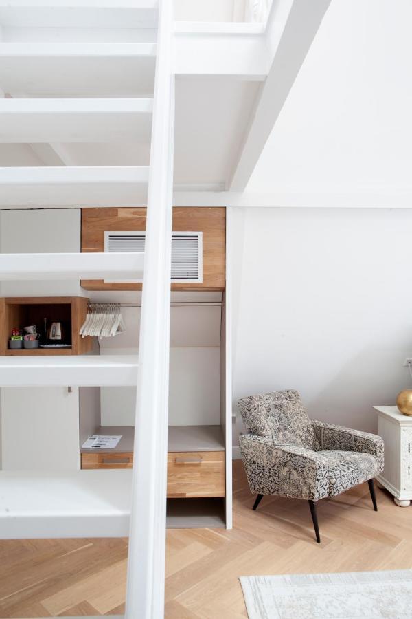 Bed & Breakfast Luxe Suites Roses Amsterdam