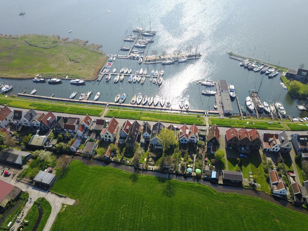 Waterlands Genoegen Bed & Breakfast Amsterdam