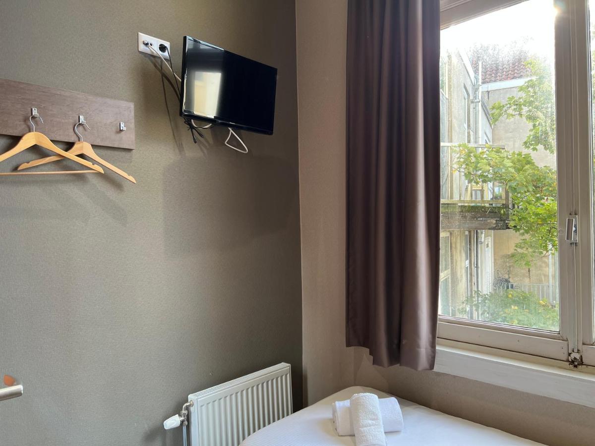 Blossoms City Hotel Hotel 2*