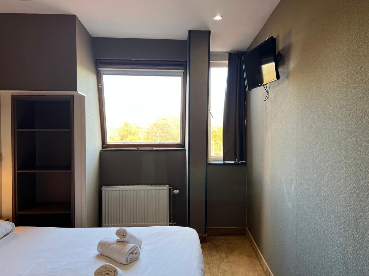Blossoms City Hotel 2*