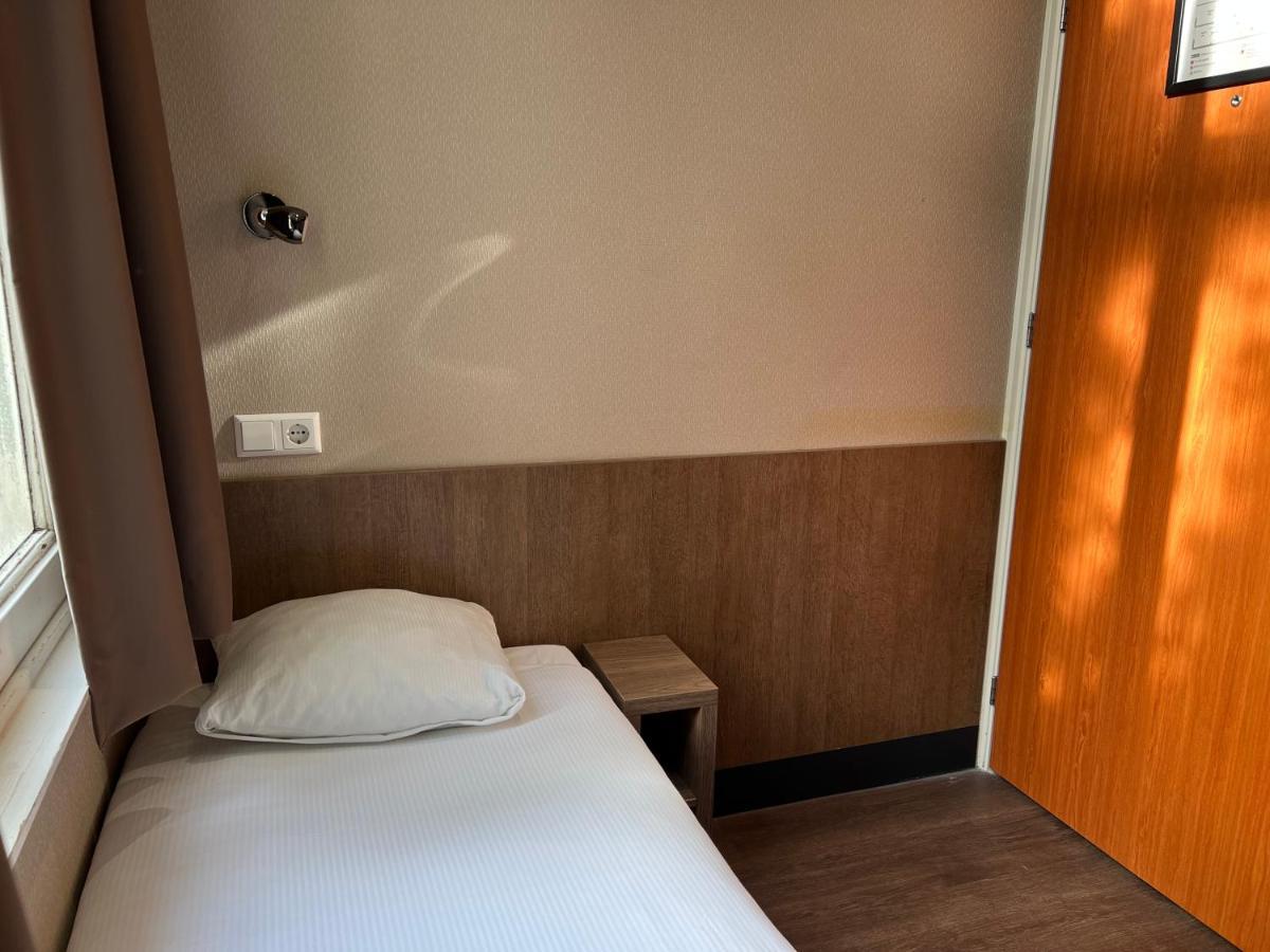 Blossoms City Hotel 2*