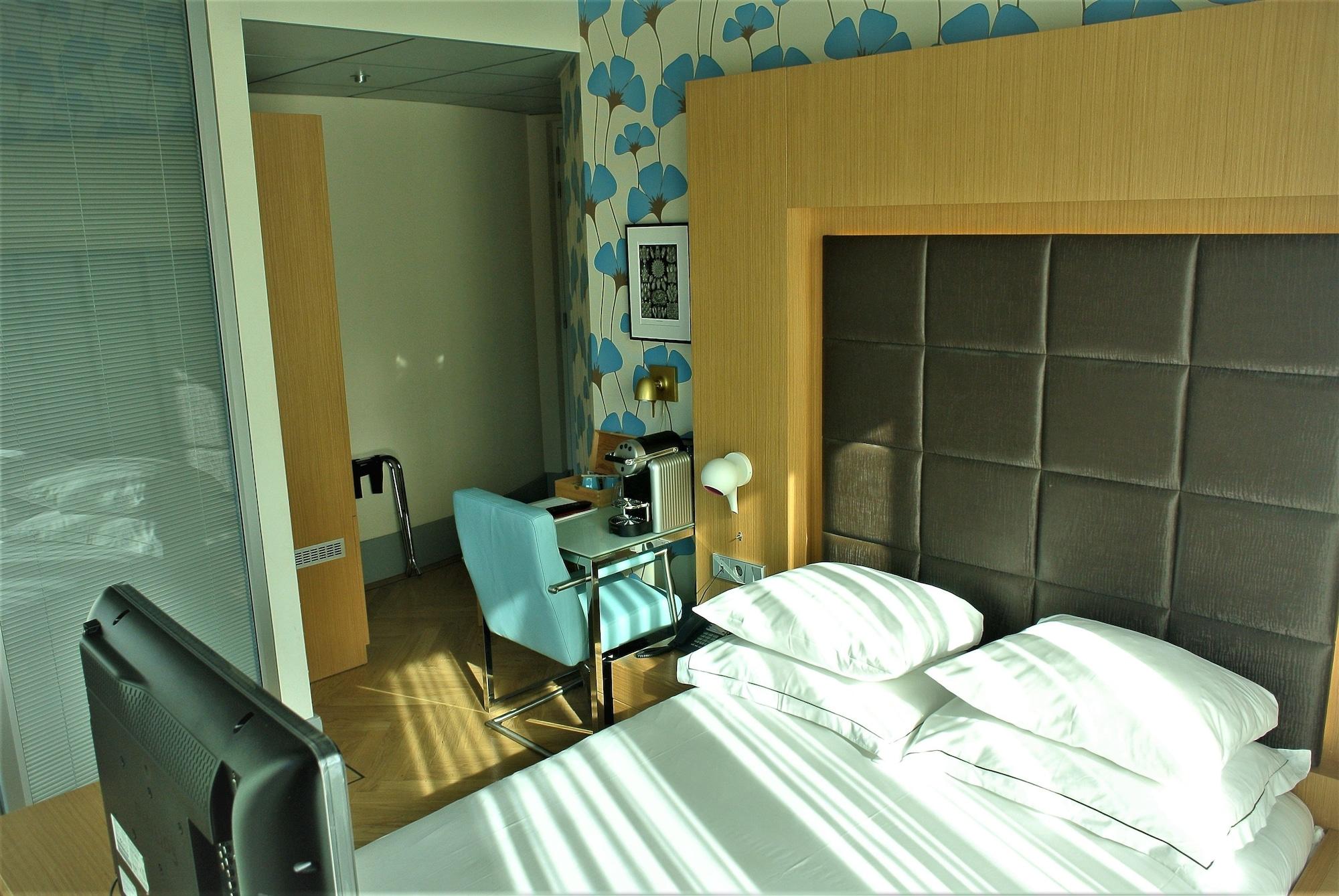 Hotel Amadi Park 4*