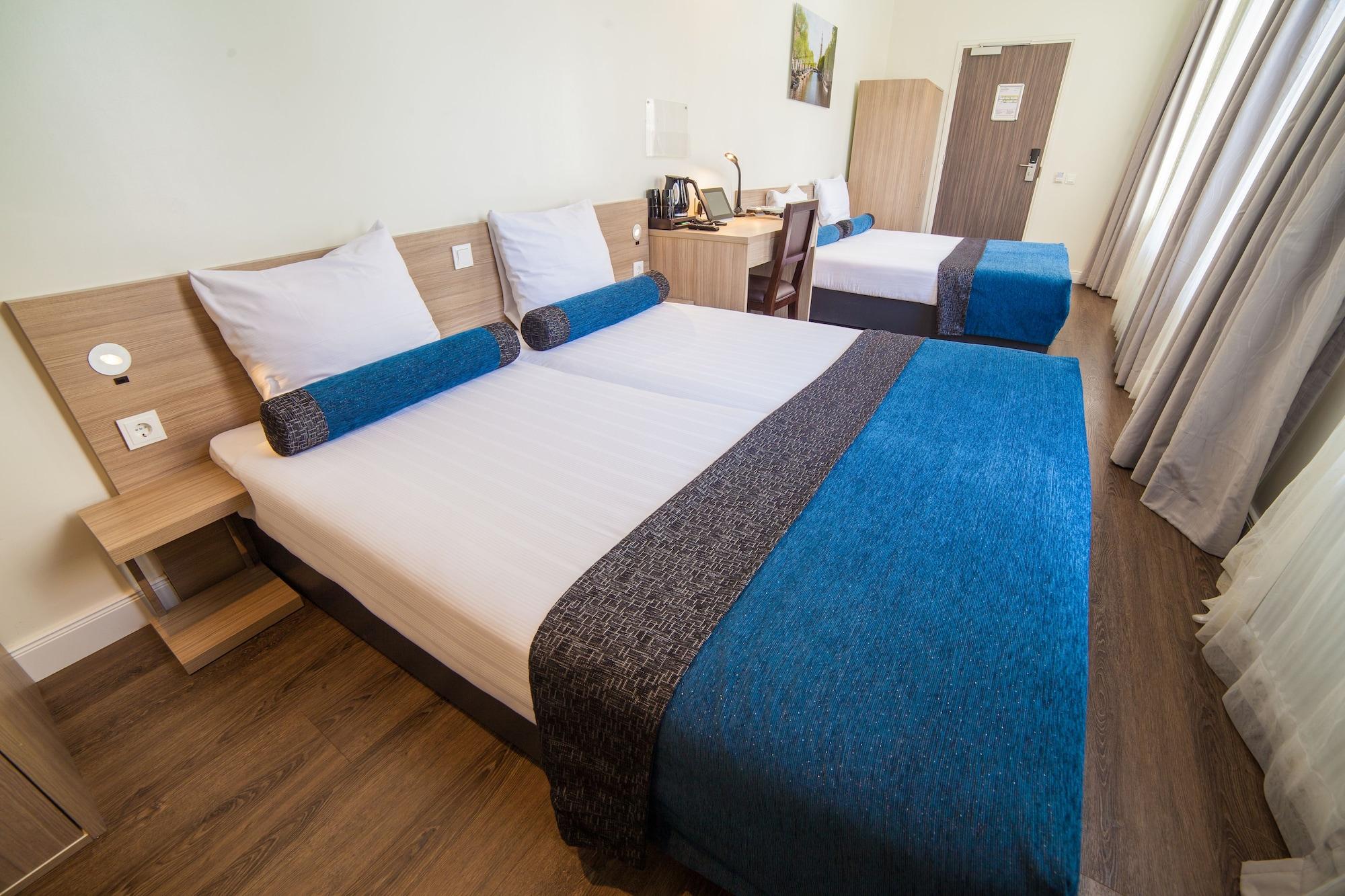 Library Hotel 3*