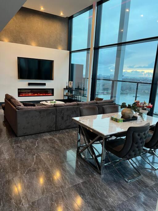 Mooi Penthouse Met Jacuzzi Apartamento Amesterdão