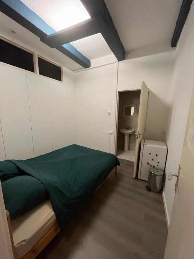 Guest house Iru, Not For Parties, Not A Hotel, With No Kitchen