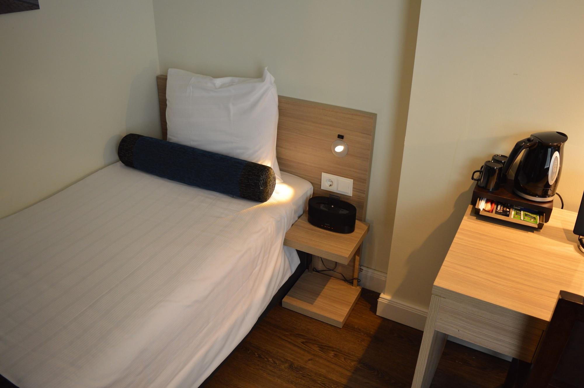 Library Hotel
