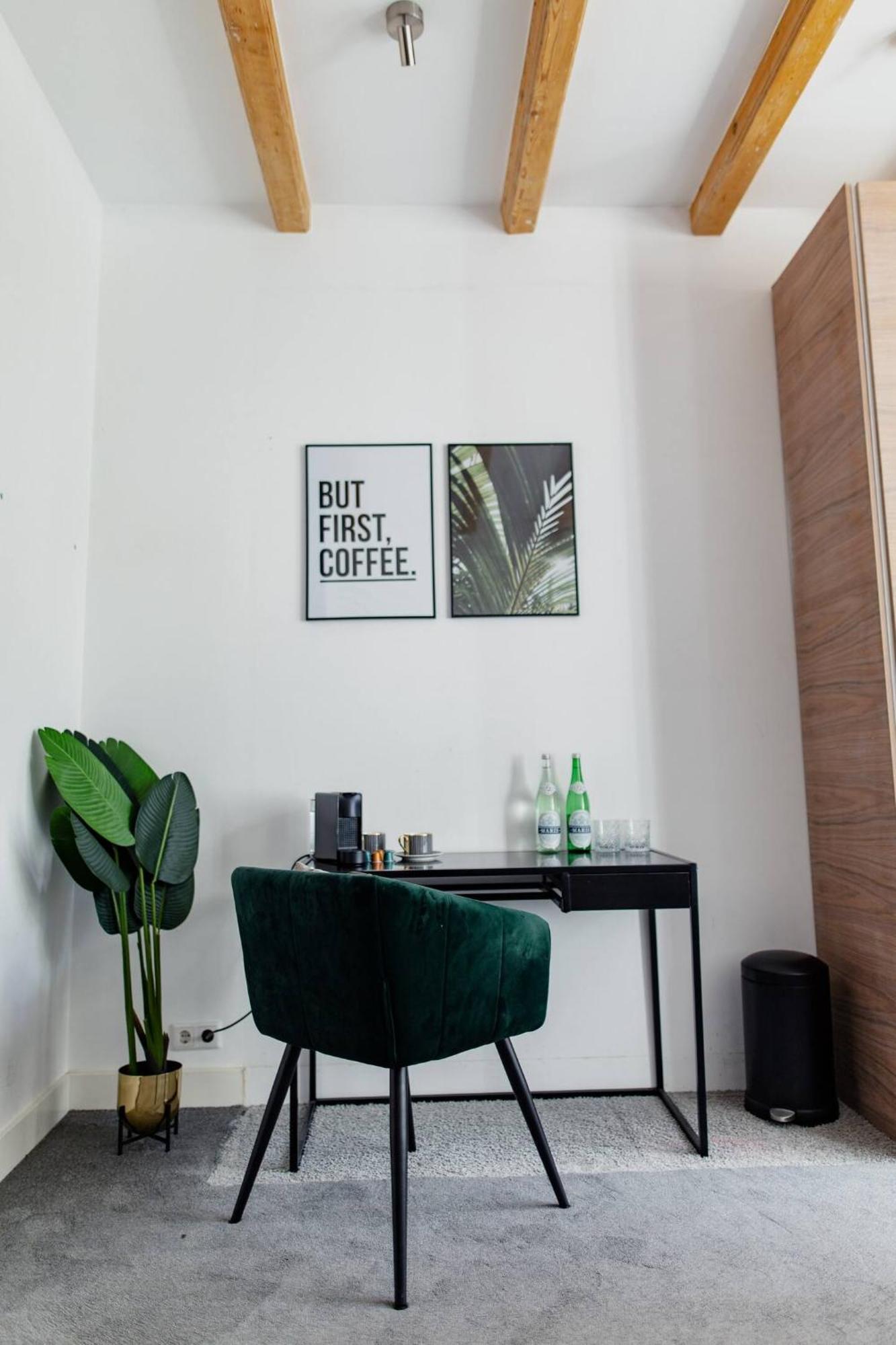 Kerkstraat Couette-café 2*
