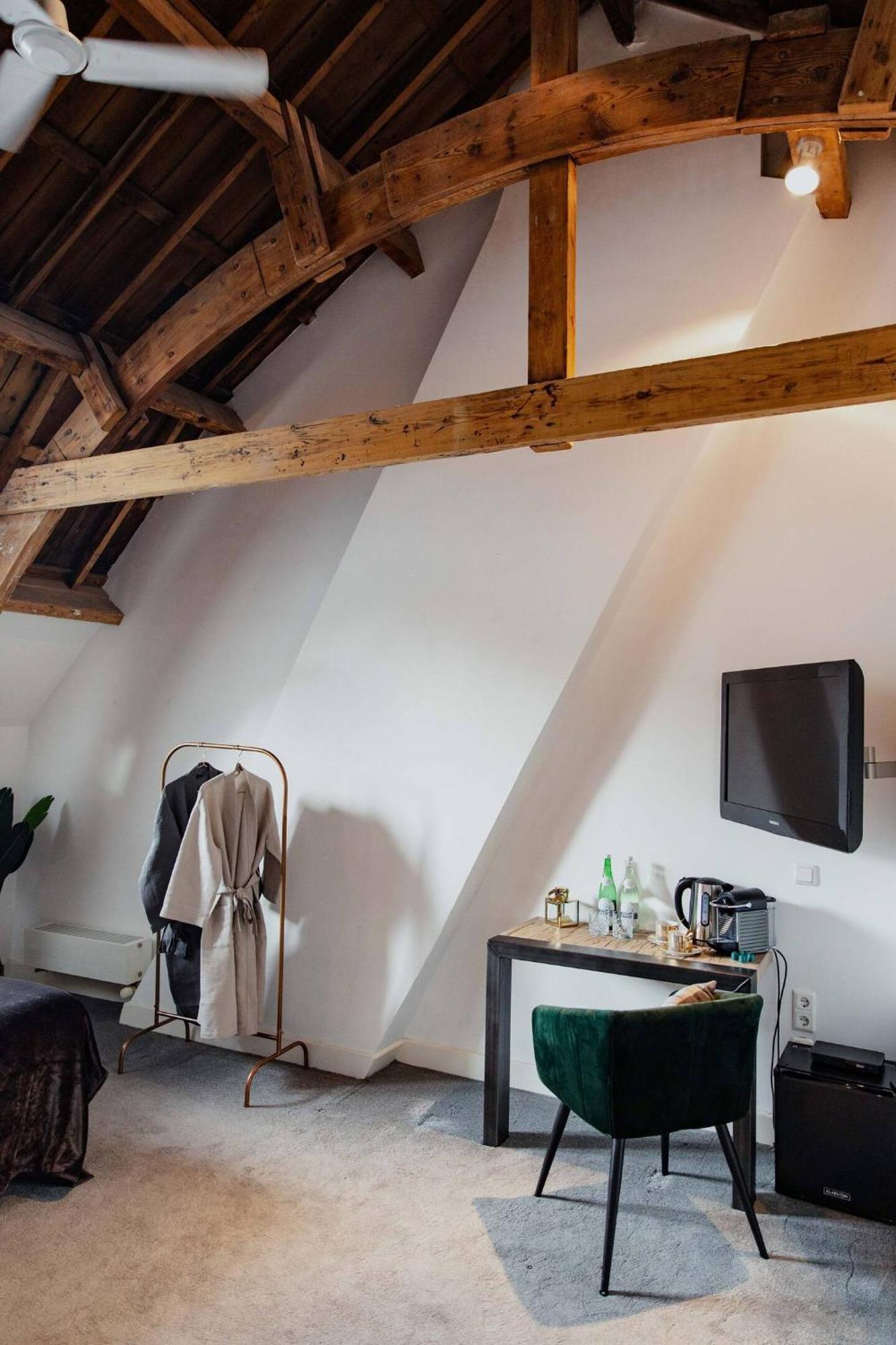Couette-café Kerkstraat 2*