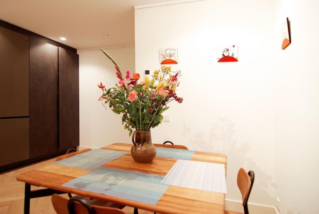 Apartment Spacious At Park And Museum