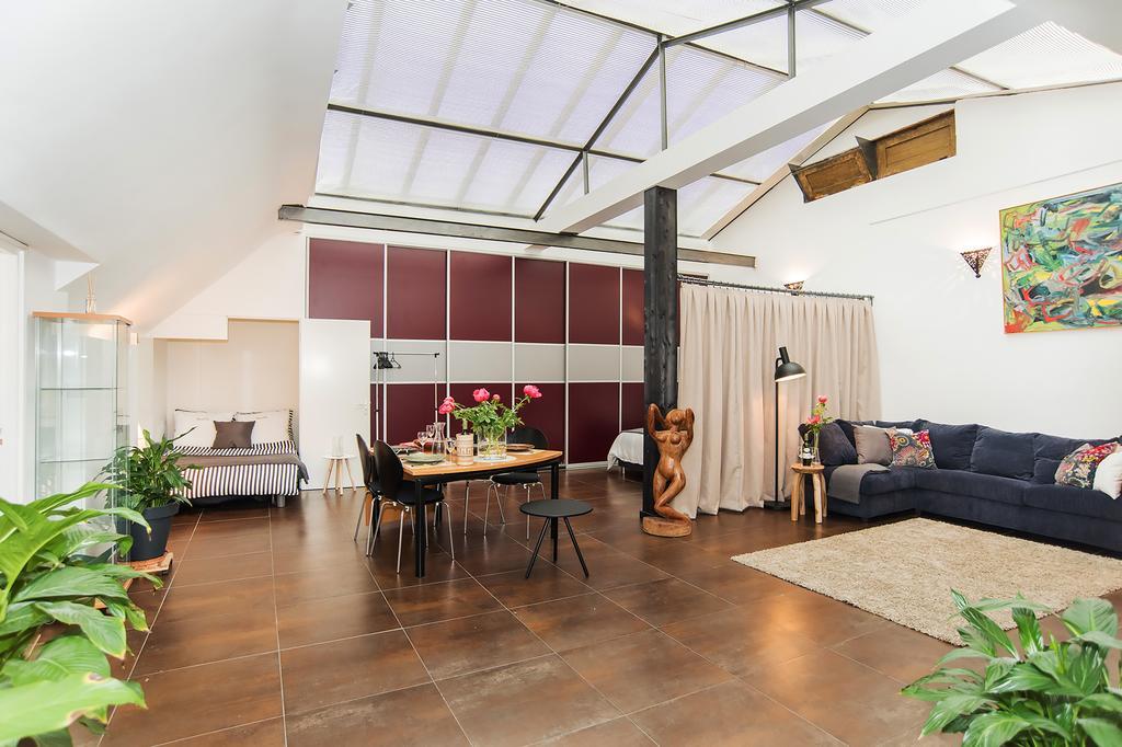 Rose 170 Bed & Breakfast 5*