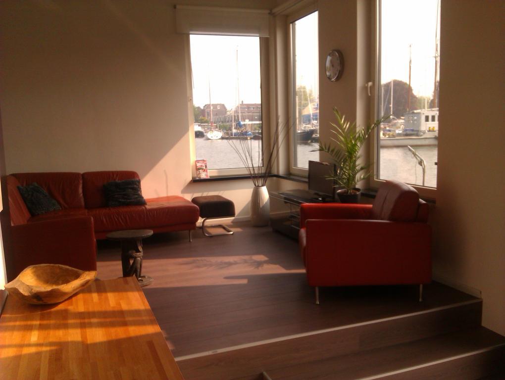 Couette-café Houseboat Vliegenbos Amsterdam