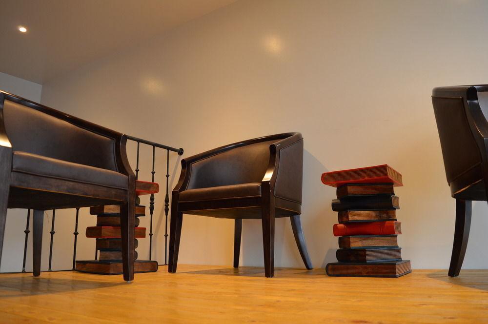 Hotel Library
