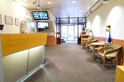 Ben Centre Hotel *