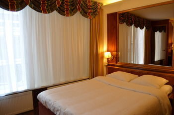 Rembrandtplein Hotel *