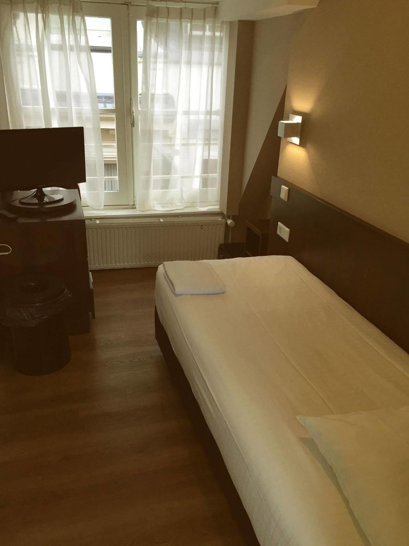 Damrak Hotel Amsterdam