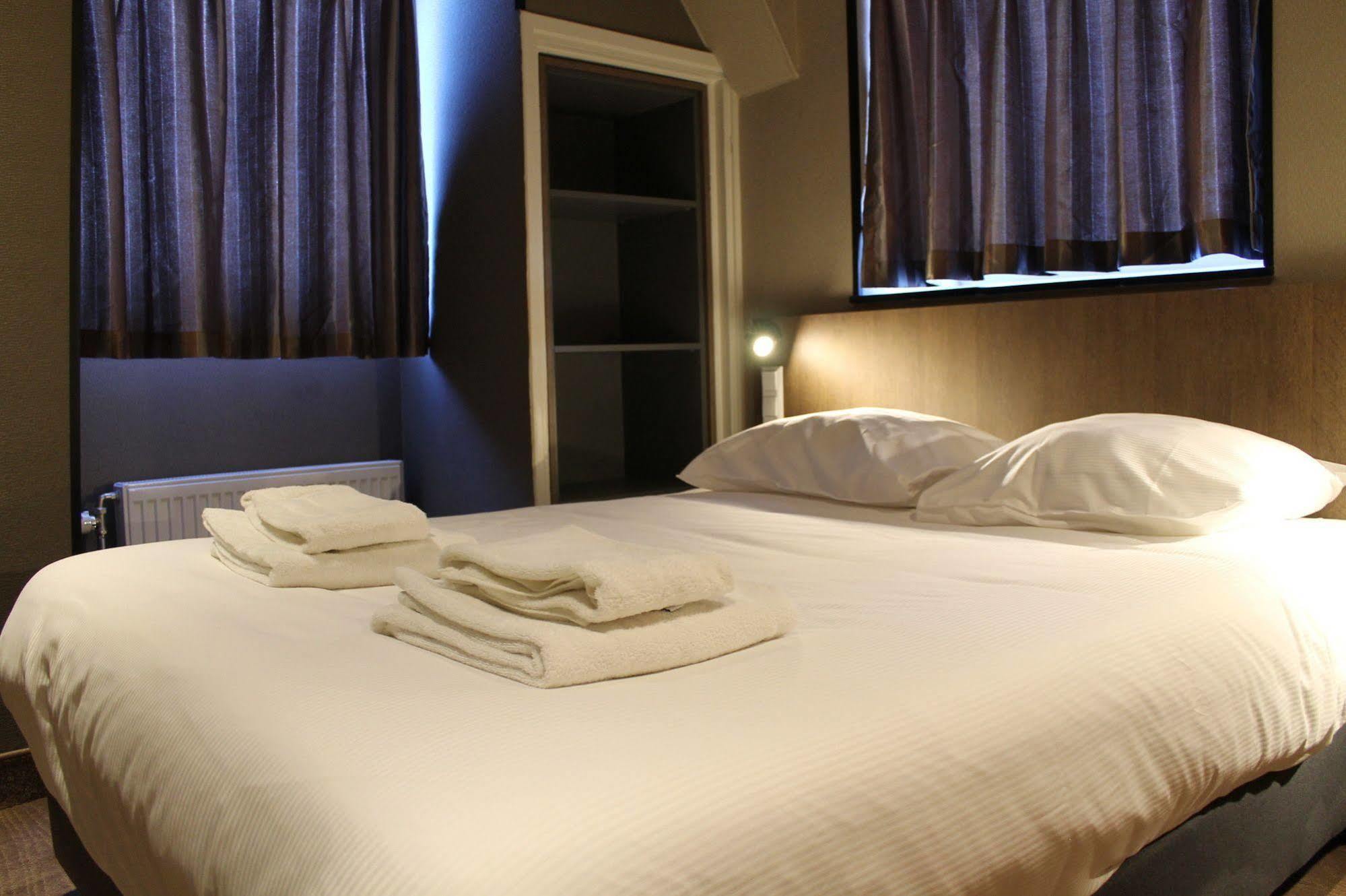 Hotel Blossoms City Hotel 2*