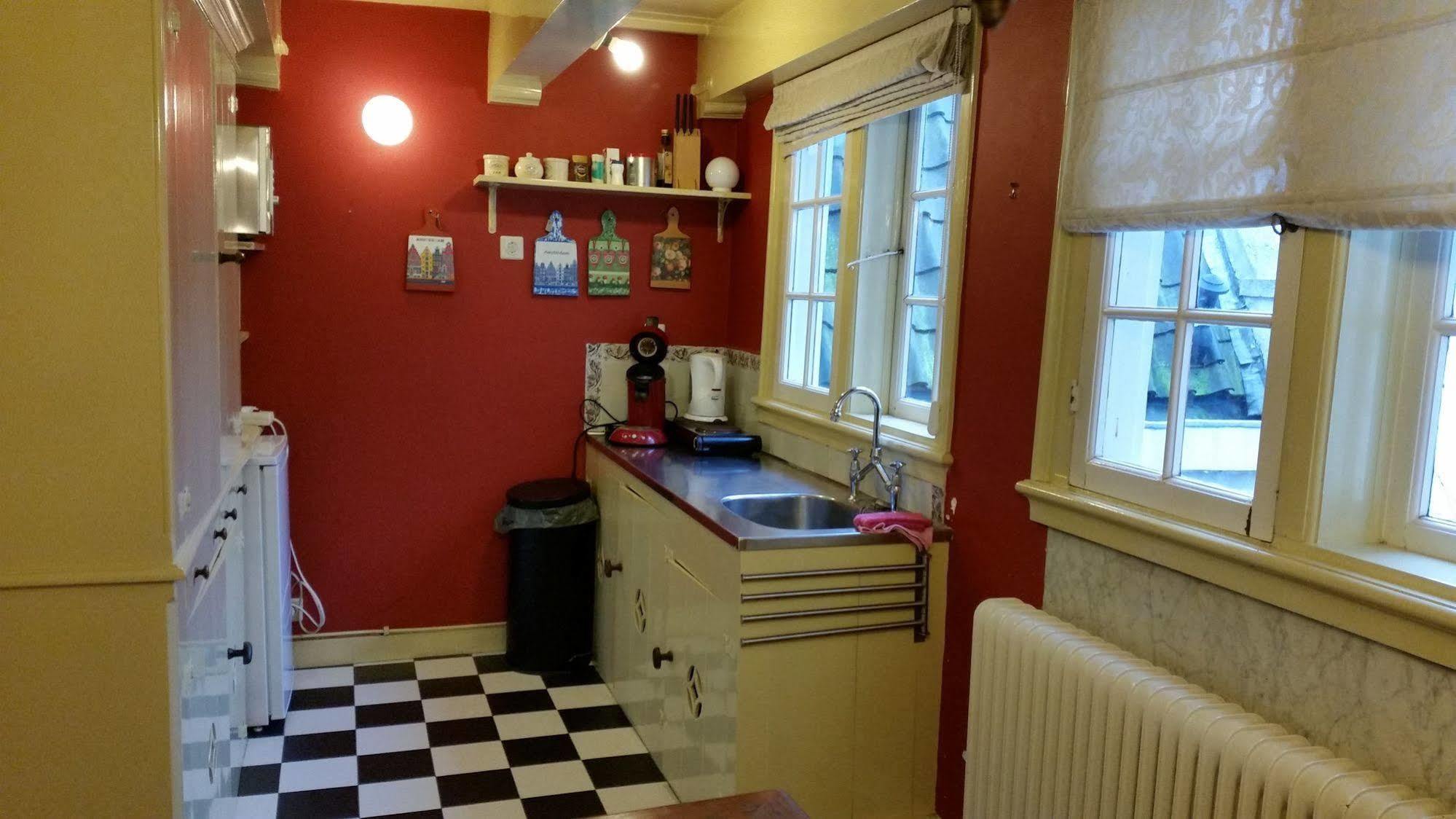 Bed & Breakfast De Baronie Amsterdam