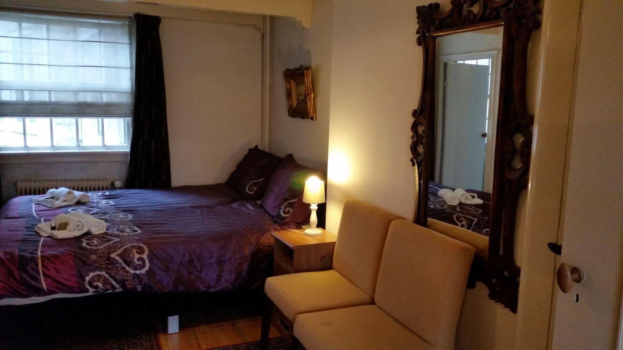 Bed & Breakfast De Baronie Amsterdam