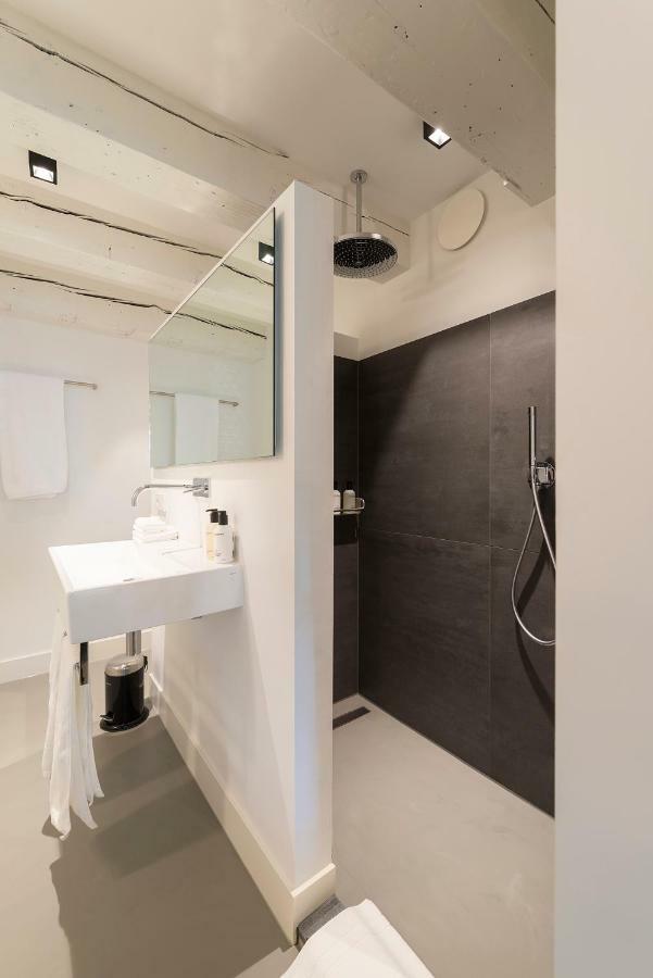 Milkhouse Luxury Couette-café